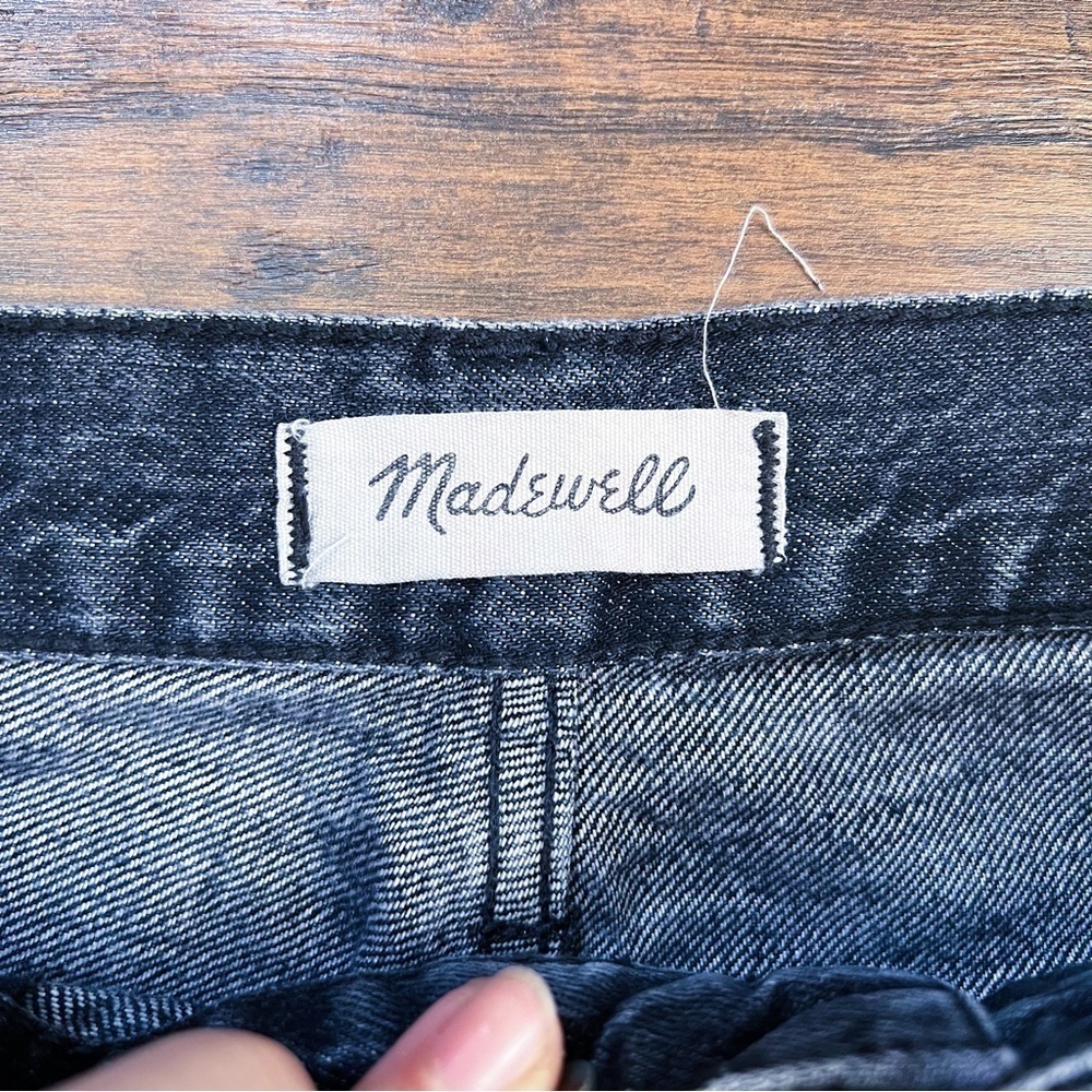 Madewell • The Perfect Vintage Jean in Roxstone Wash: Knee-Rip Edition black - Picture 4 of 12